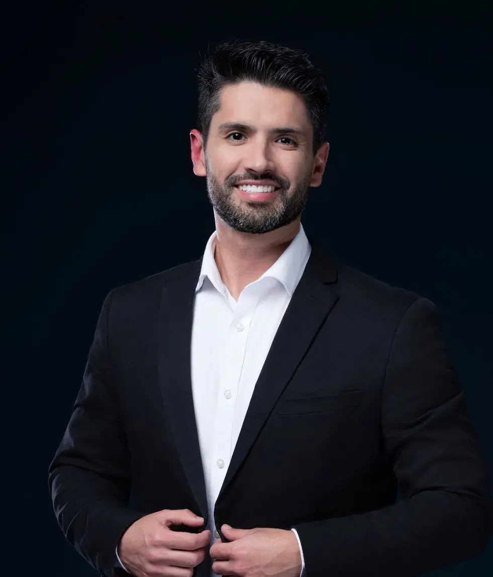 Dr. Tiago Figueiredo